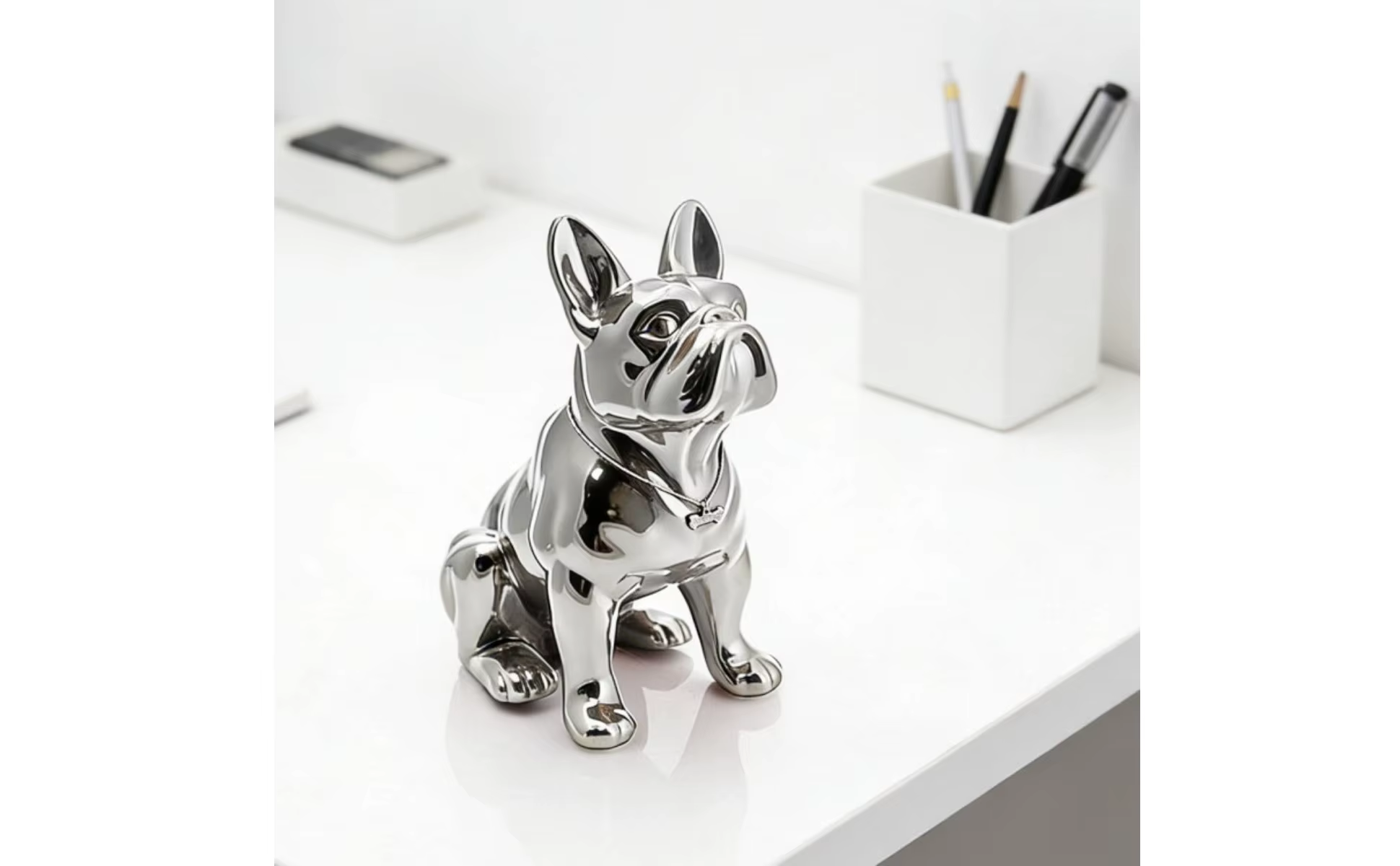 Decoración de estantería con figura de Bulldog Francés