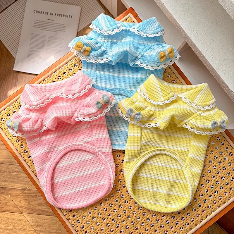 Pijama de Algodón Rayado para Perro Pequeño con Encaje Elegante - imagen 5