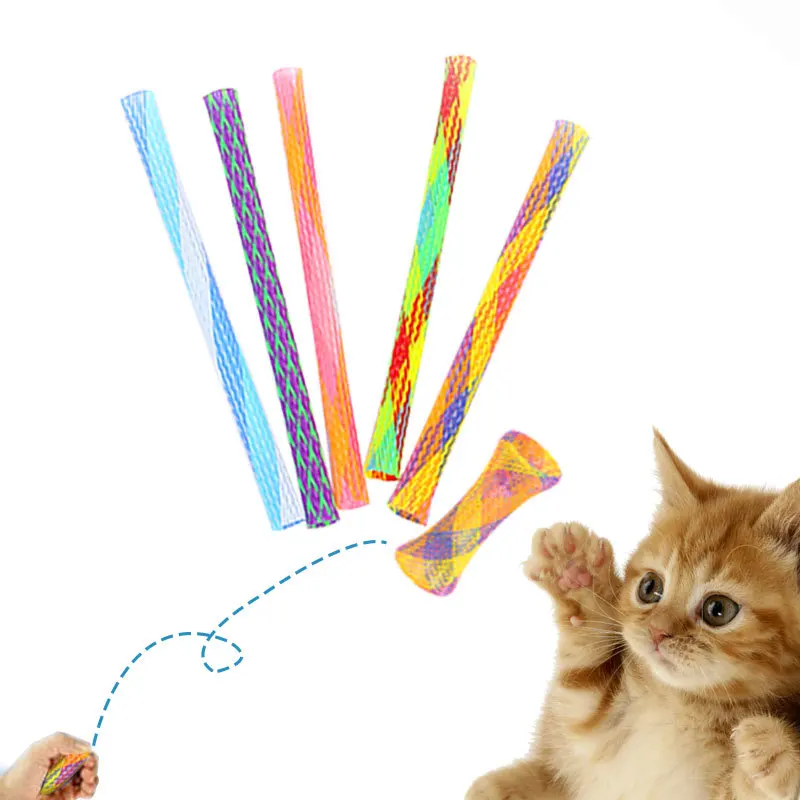 Gato jugando con palo telescópico interactivo