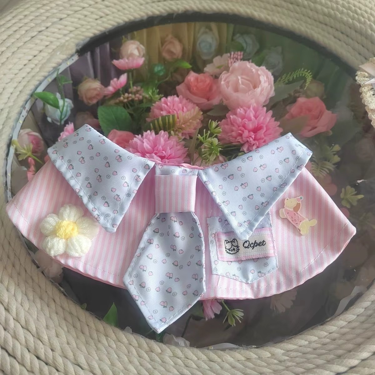 Pañuelo Triangular para Gatos y Perros Pequeños – Paño Antisaliva y Lazo para Fotos - imagen 4
