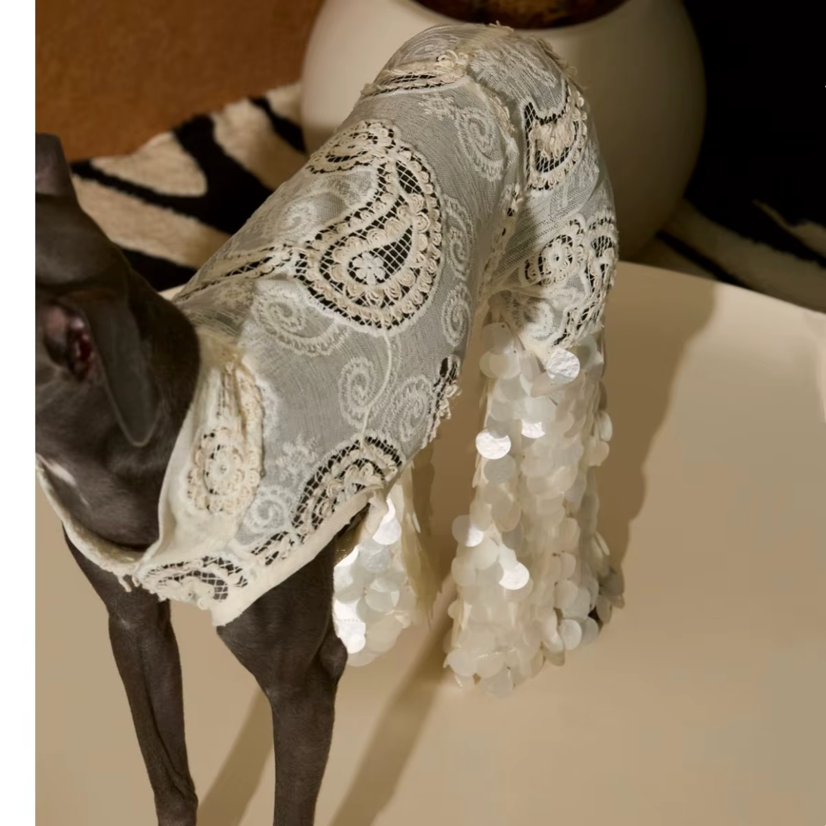 Vestido de sirena sin mangas con lentejuelas para perros - imagen 3
