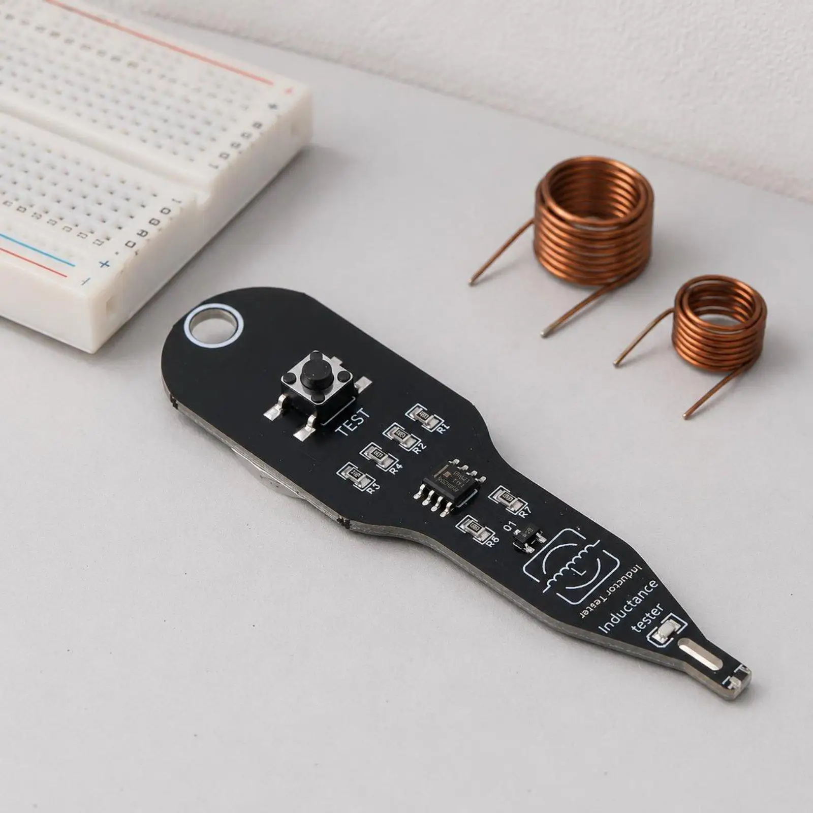 Probador de Bobinas para Técnicos con Indicador LED – Medidor de Inductancia Portátil