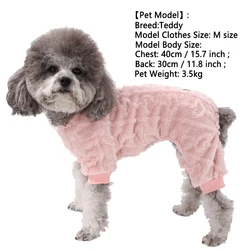 Traje cálido de felpa con anilla para correa – Ropa invierno para perro Chihuahua y gato