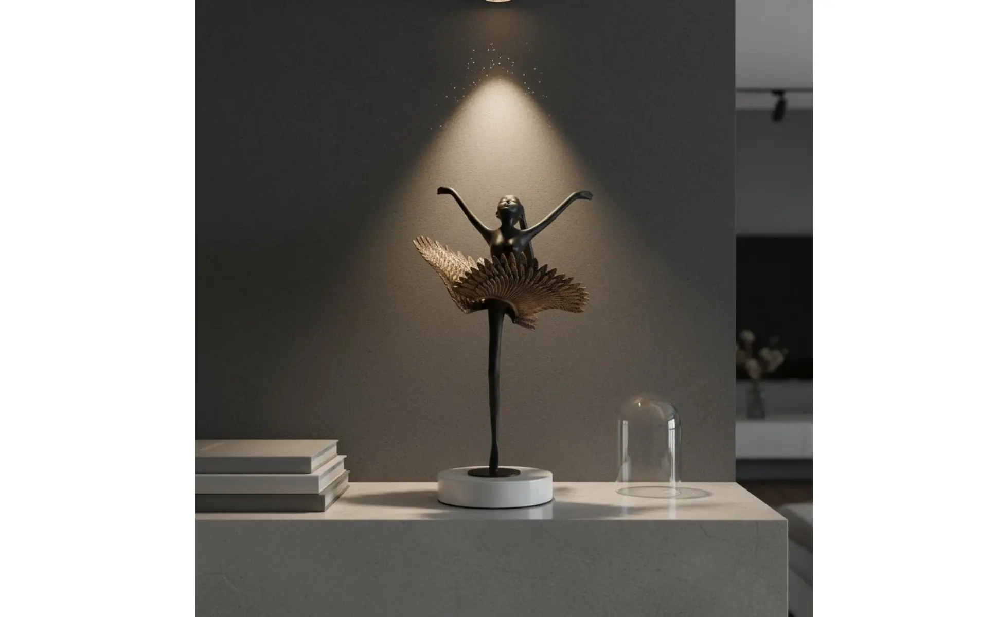 Detalle de las alas de la escultura de bailarina