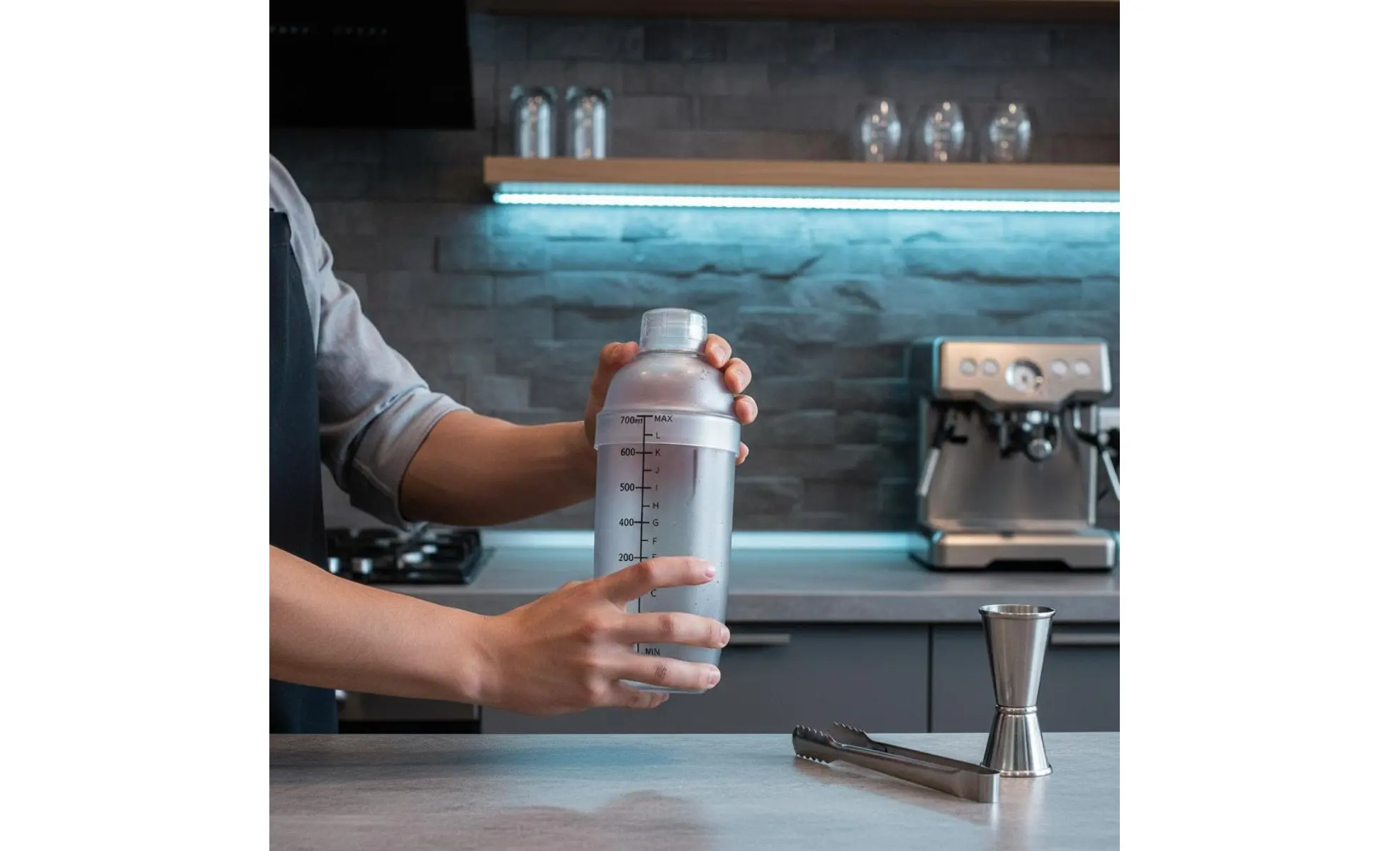 Kit para bebidas con tapa hermética y cierre