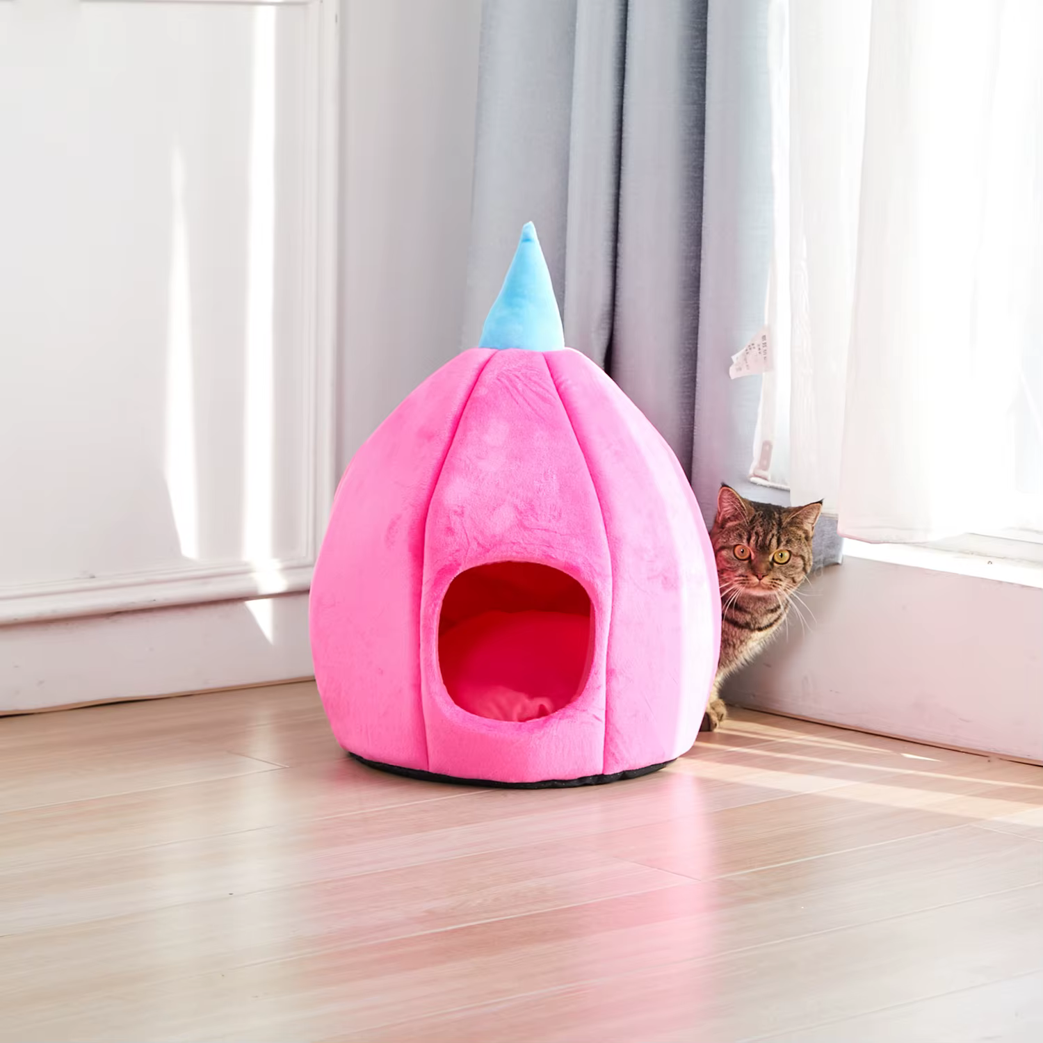 Cama tipo cesta con cueva y acceso fácil para gatos pequeños - imagen 2