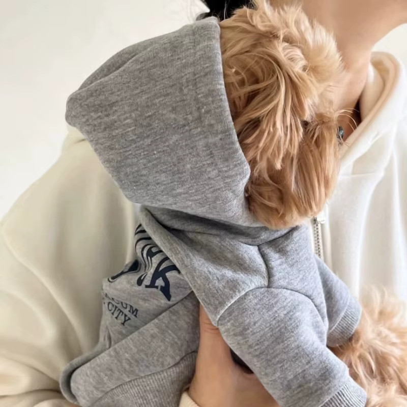 Sudadera de otoño con capucha para perros y gatos – Cálida y estampada - imagen 3