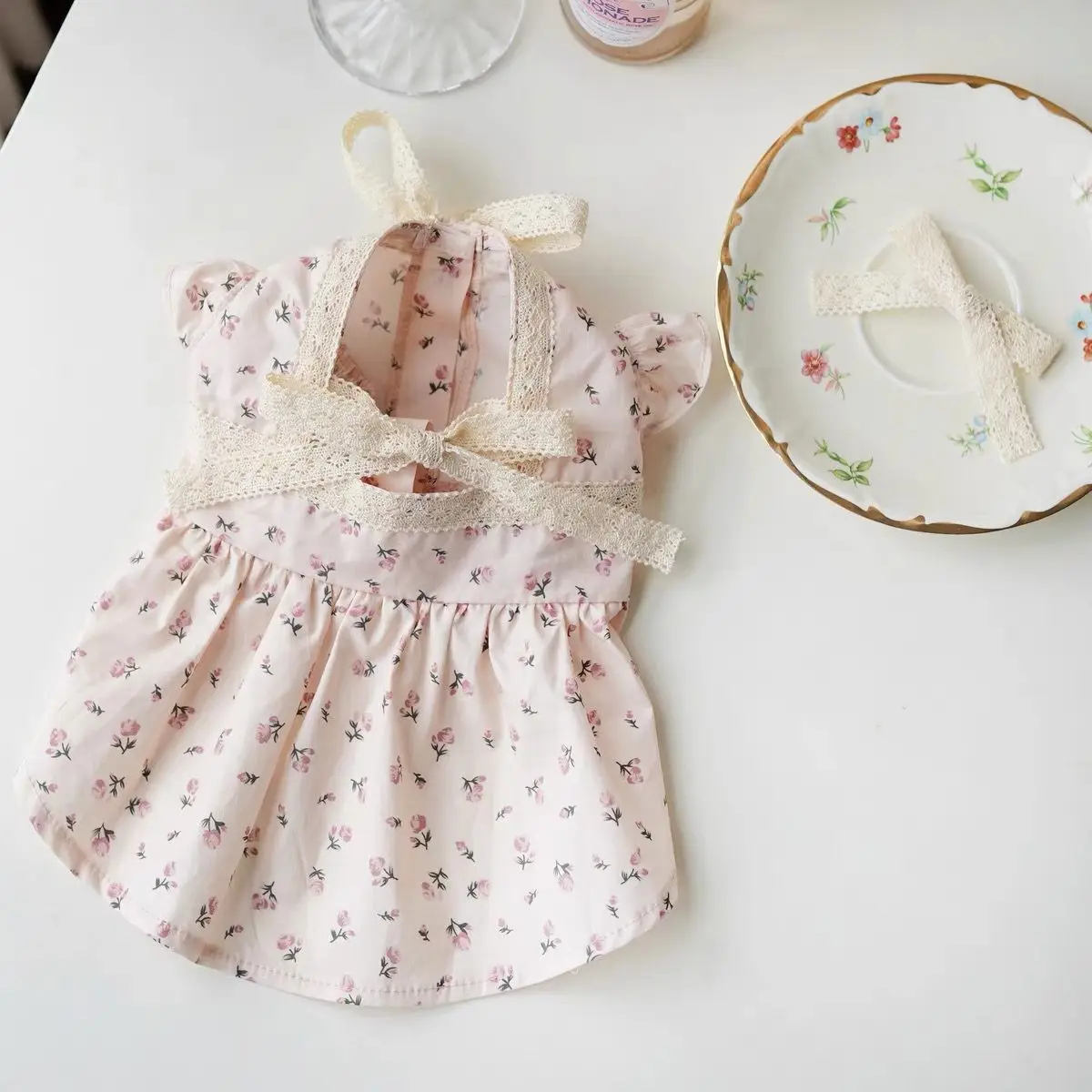 Falda de primavera con rosas para gatos y perros pequeños - imagen 4