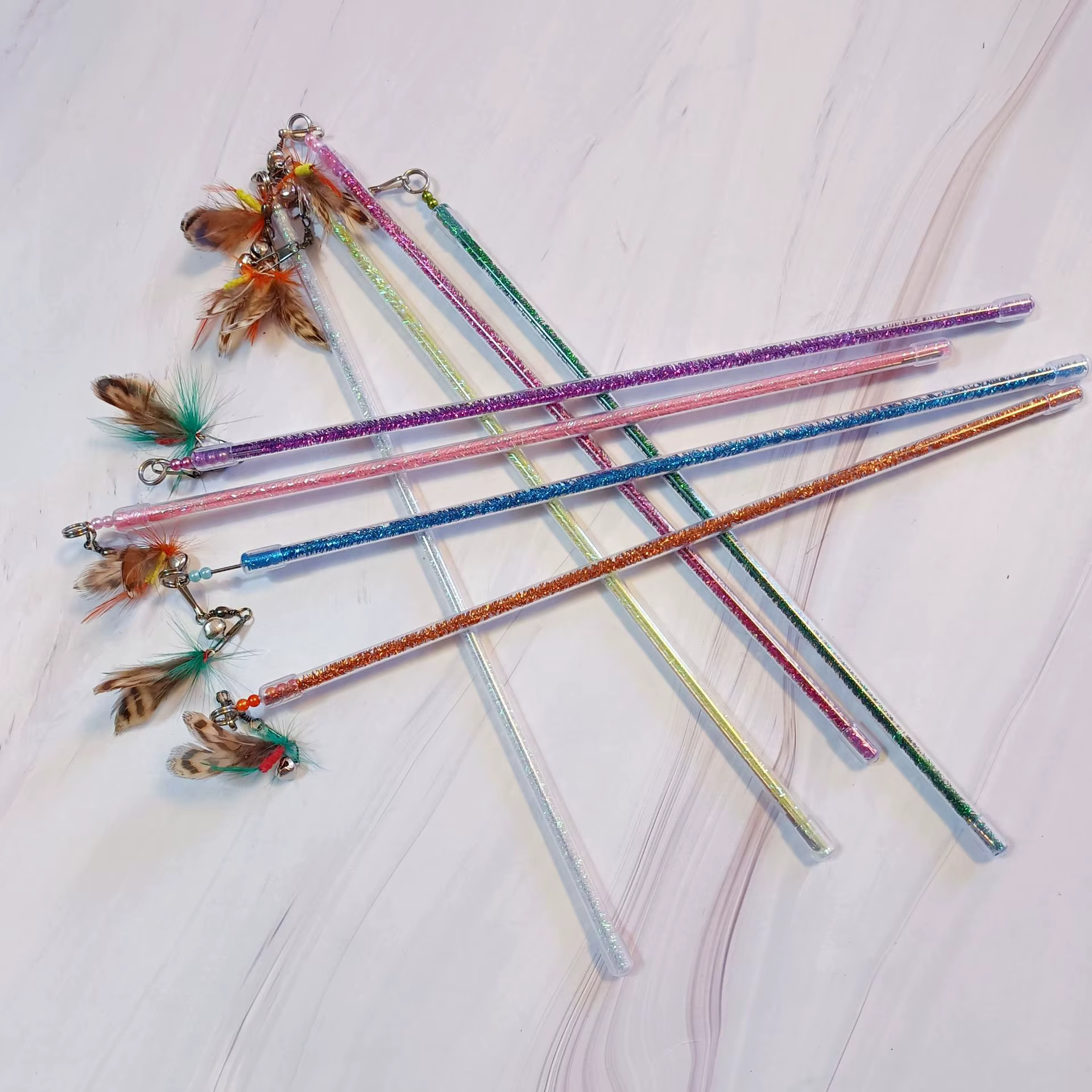 Set de juguetes interactivos para gatos con plumas y simulación de insectos