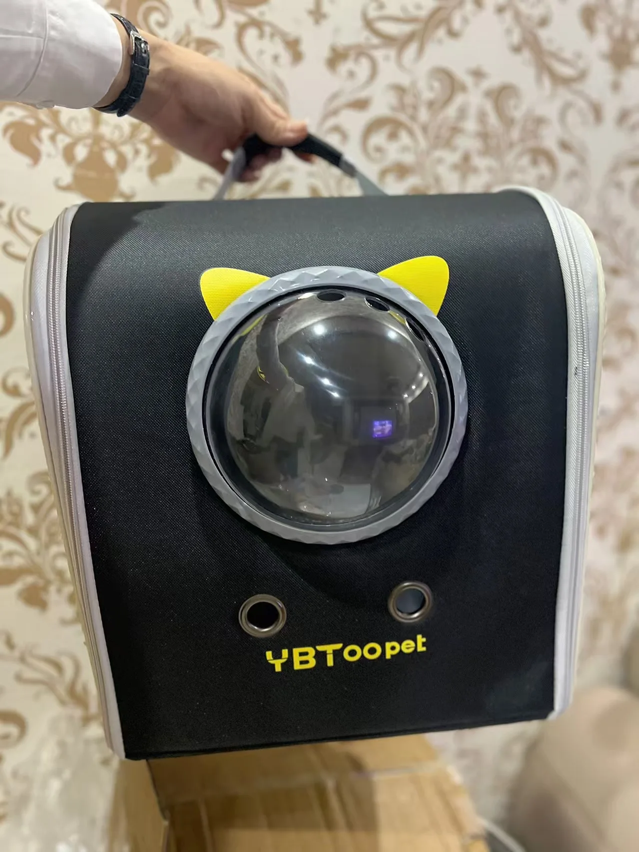 Mochila porta mascotas para gatos con diseño transpirable