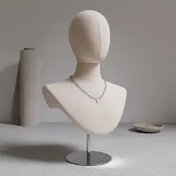 Maniquí busto realista para exhibir collares y accesorios de perro y gato en tienda
