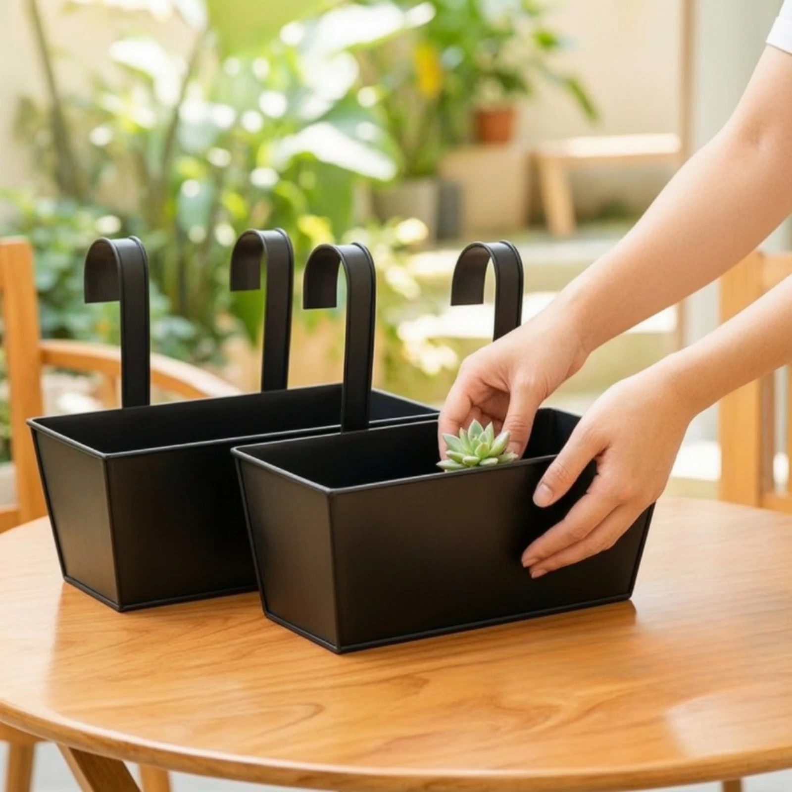 Macetas Colgantes para Exteriores – Soporte para Balcón y Vallas - imagen 2