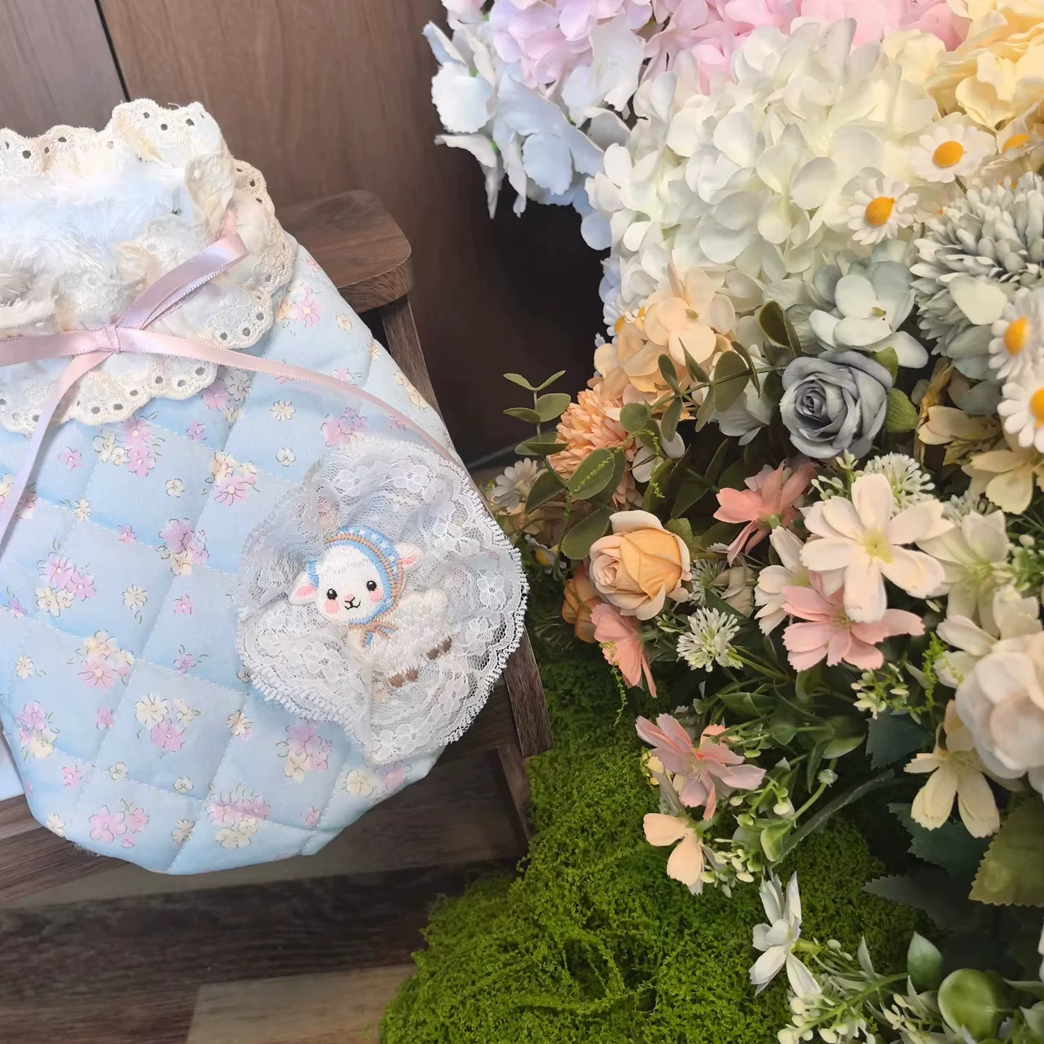 Chaleco floral cálido con encaje para perros pequeños - imagen 5