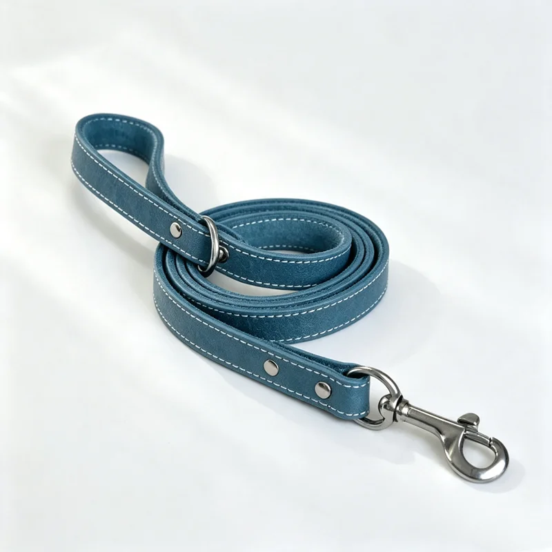 Correa de cuero resistente para perro con herrajes de latón - imagen 5