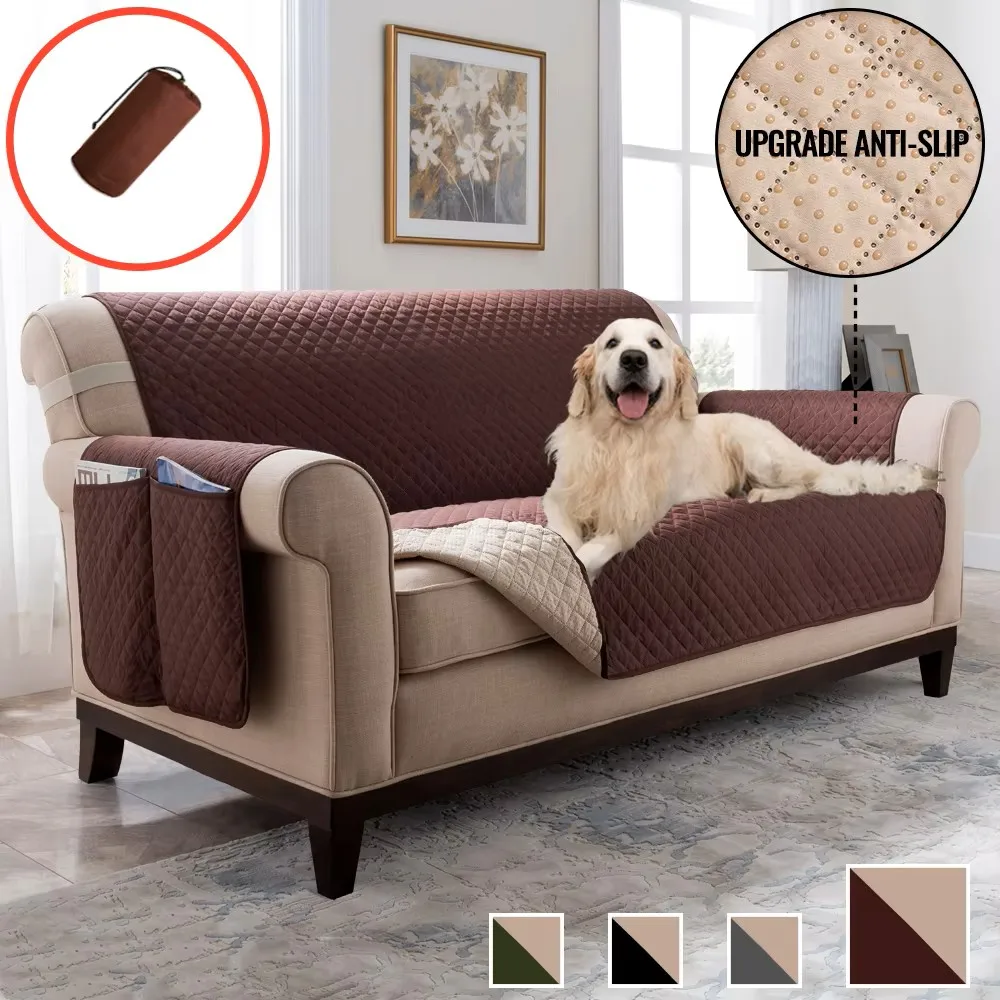Protector de sofá colocado en un sillón
