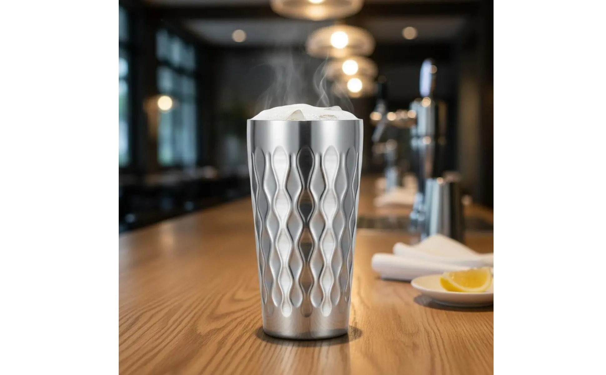 Taza metálica de doble pared con textura martillada