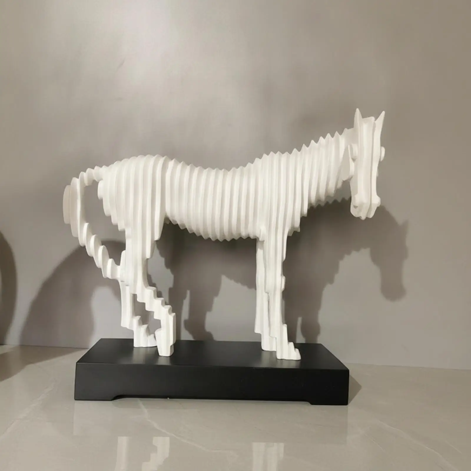 Estatua decorativa de caballo para mesa – Adorno y regalo para el hogar - imagen 5