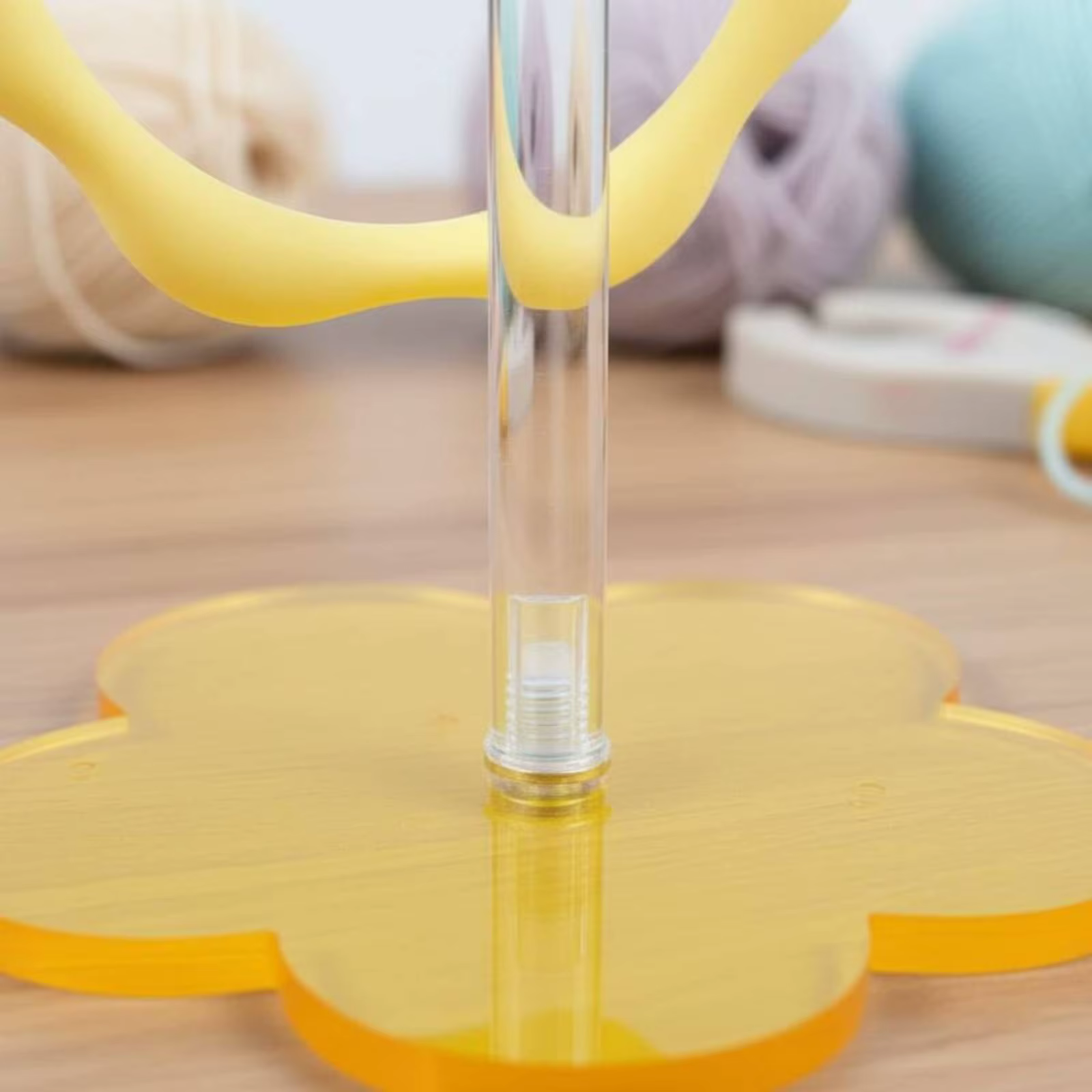 Soporte de Hilos para Tejer en Forma de Flor – Accesorio de Ganchillo - imagen 3