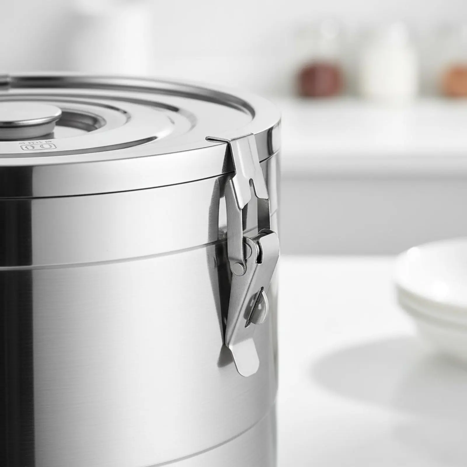 Dispensador bebidas aislado de acero inoxidable para gatos y perros - imagen 5