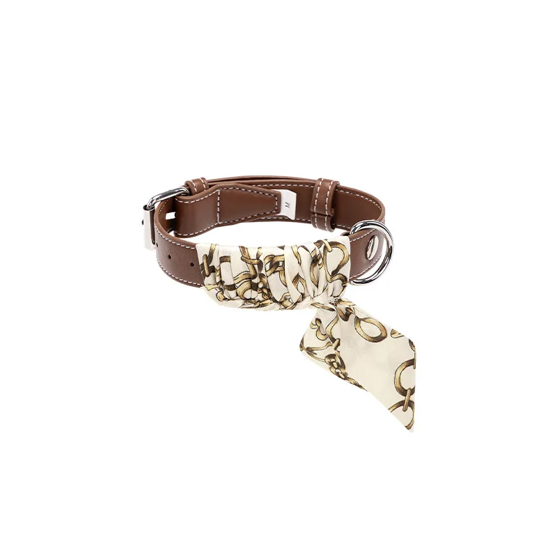 Collar elegante para gato y perro pequeño