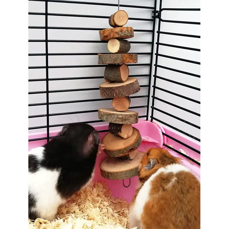 Juguete masticable de madera de manzana para roer hámster y conejo - imagen 3