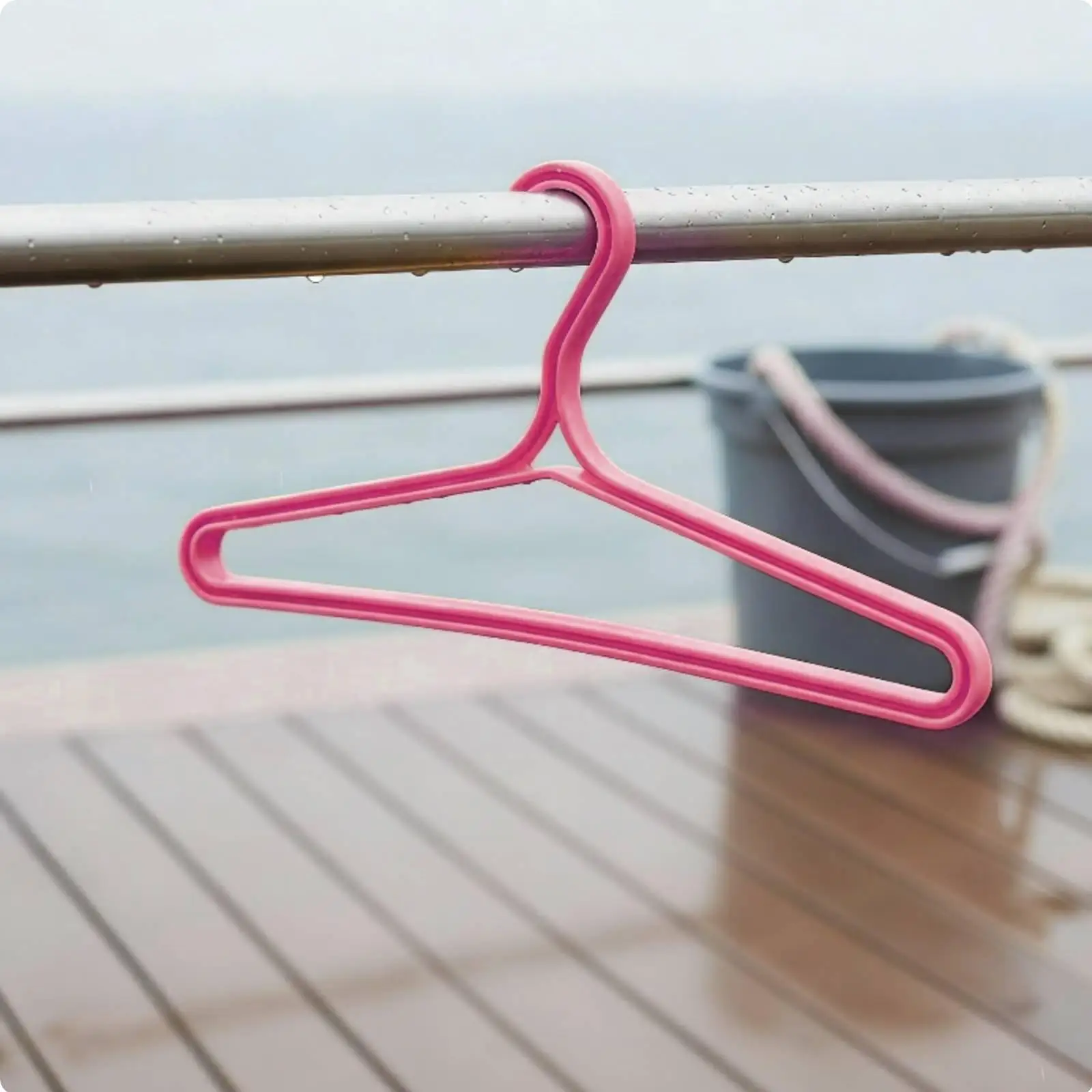 Colgador reforzado para traje de neopreno, buceo y surf - imagen 3