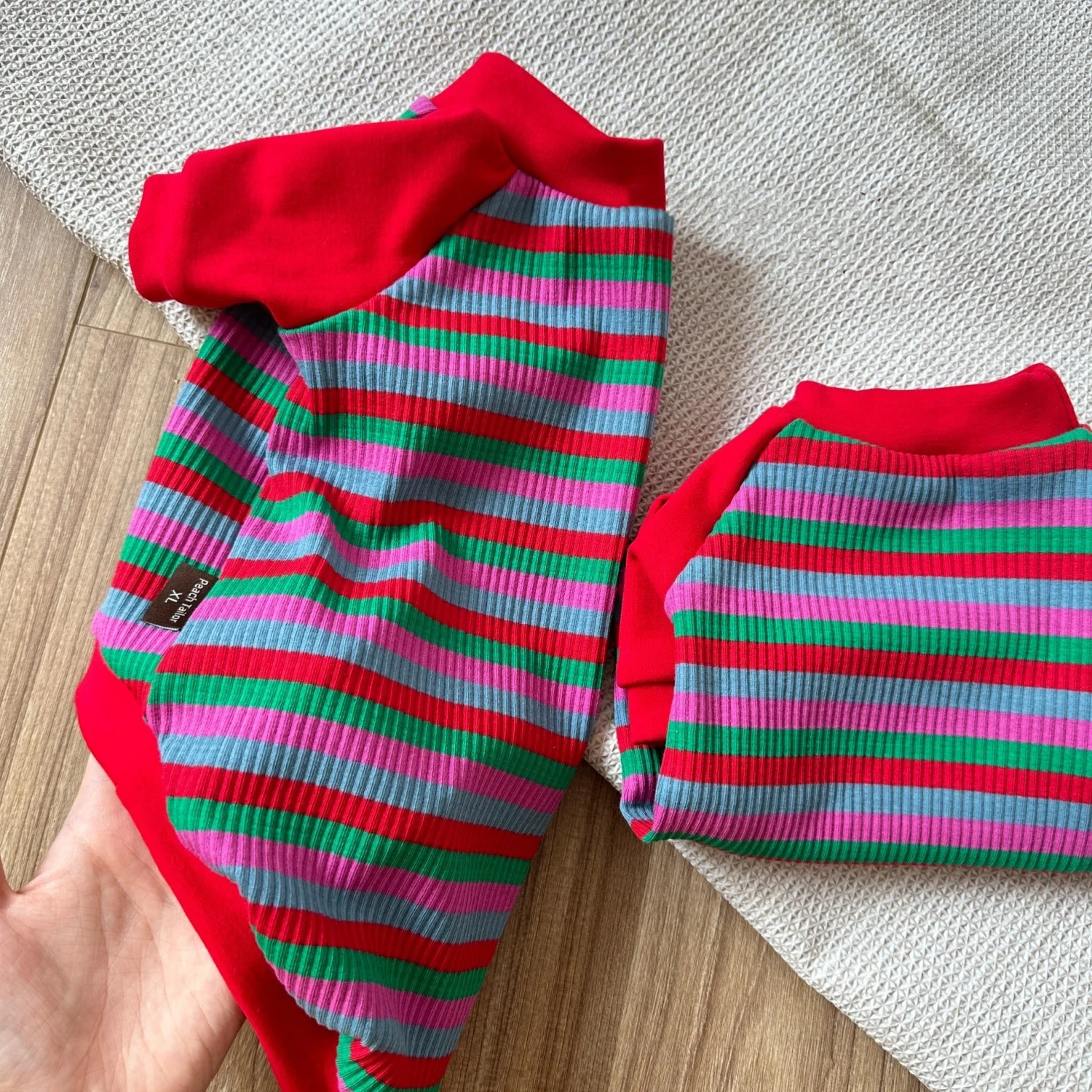 Ropa para gato detalle de costuras
