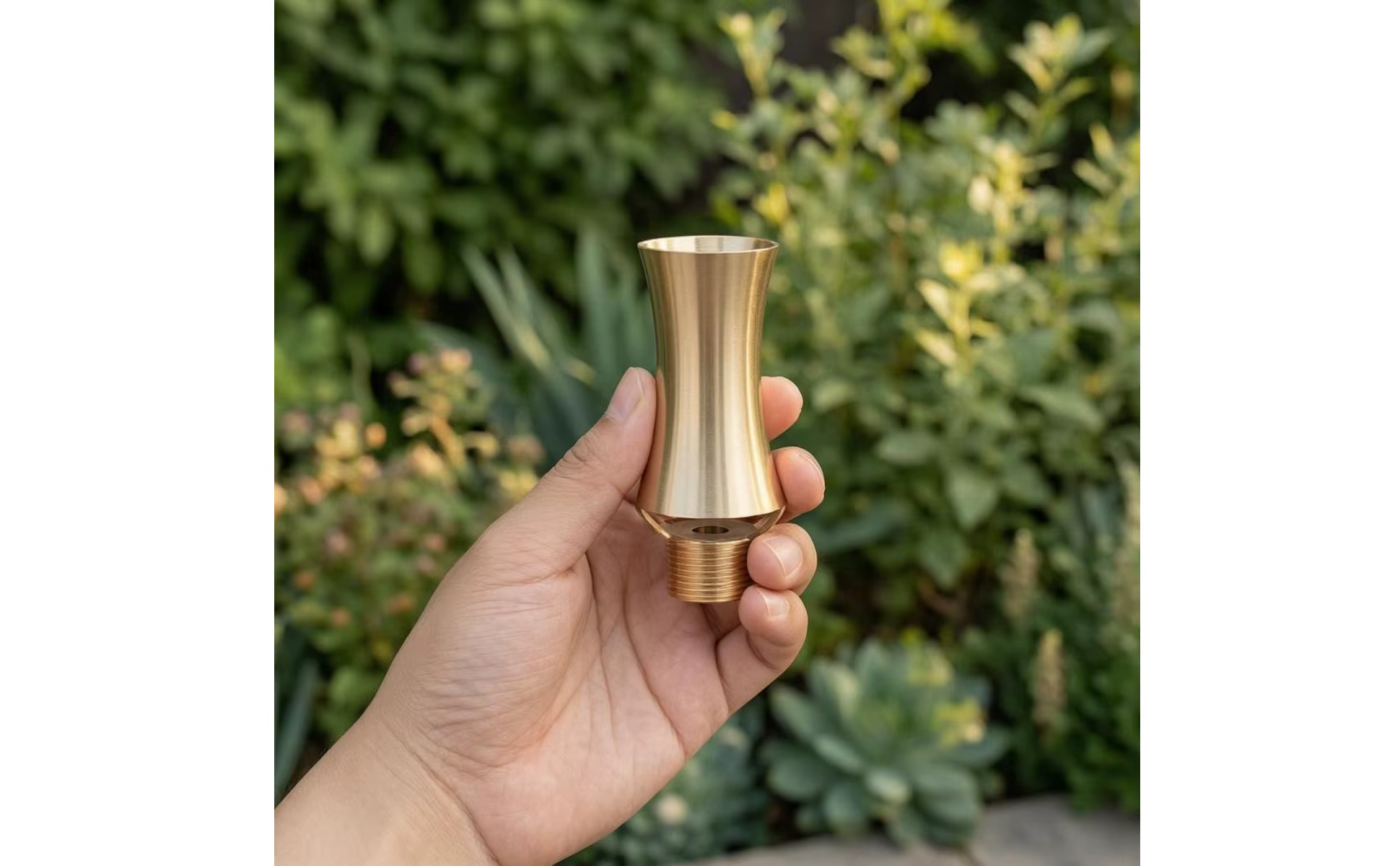 Boquilla Frost de latón dorado, estética decorativa y rociado direccional