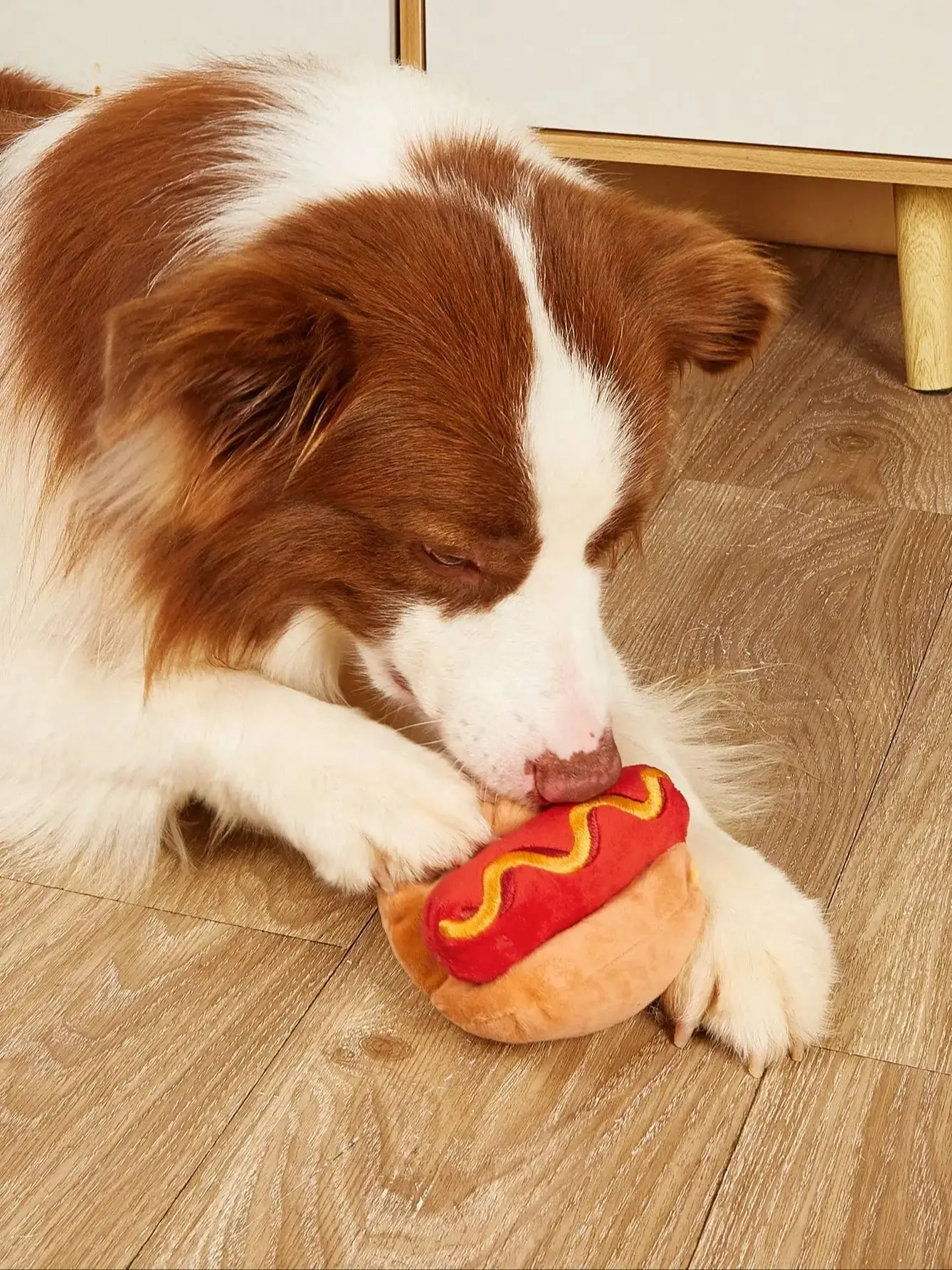 Juguete de peluche chirriante con diseño de perro caliente para perros