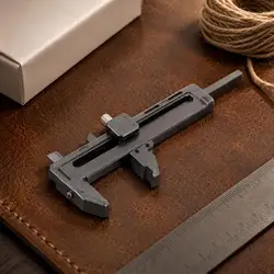 Calibre Mini de Titanio para Bricolaje – Vernier de Precisión Compacto