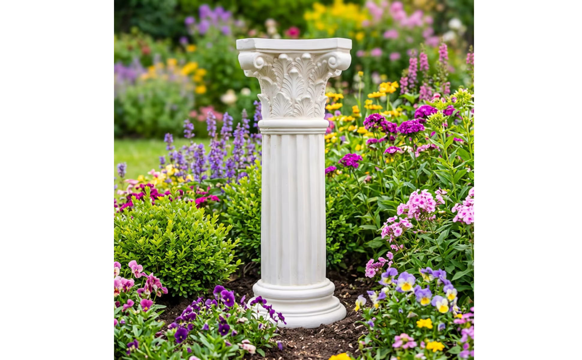 Pedestal de columna romana clásico en blanco