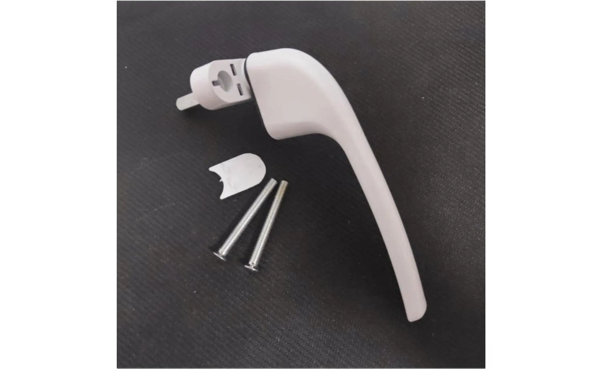 Agarre ergonómico y herraje exterior