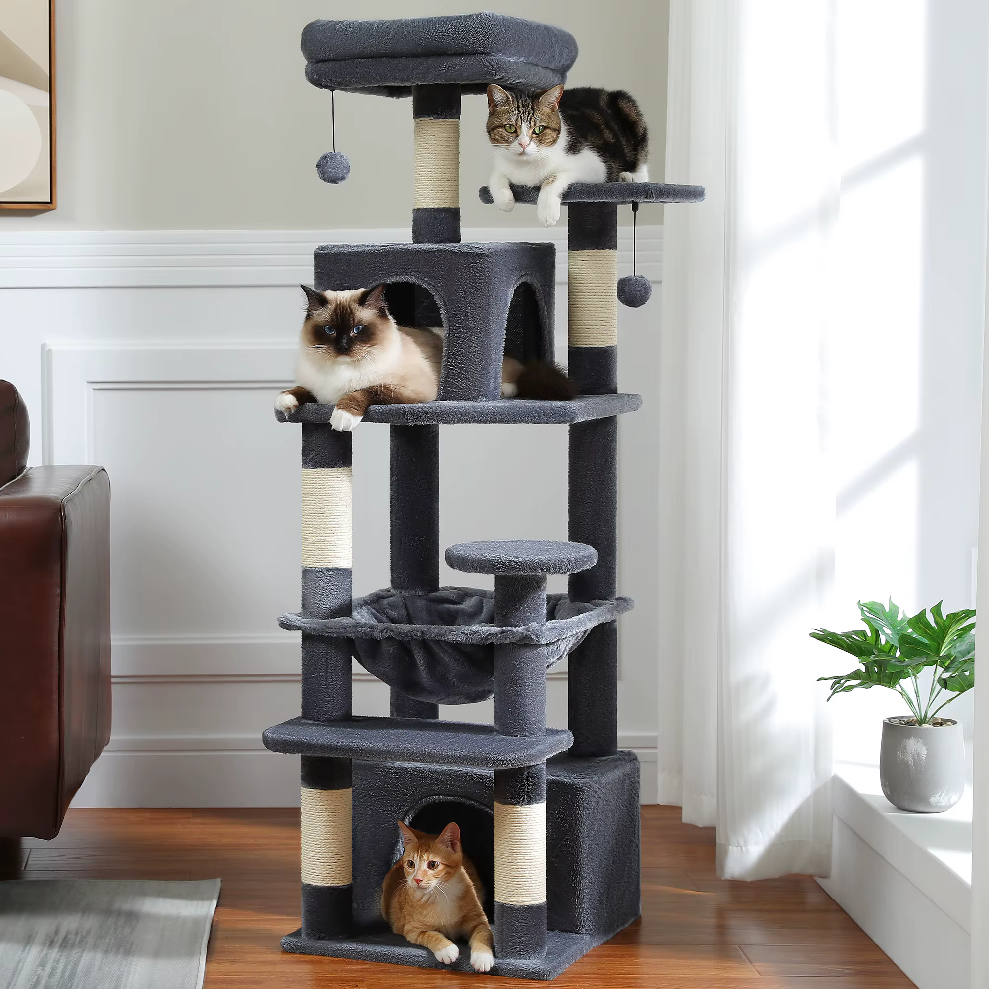 Base ancha y estable de la torre para gatos