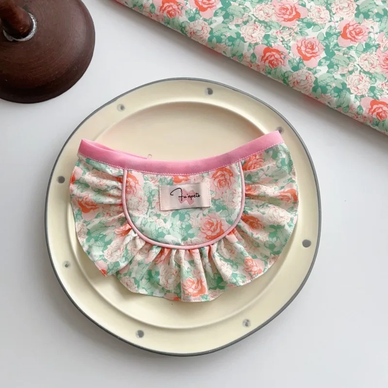 Collar de flores para mascotas con diseño de rosa
