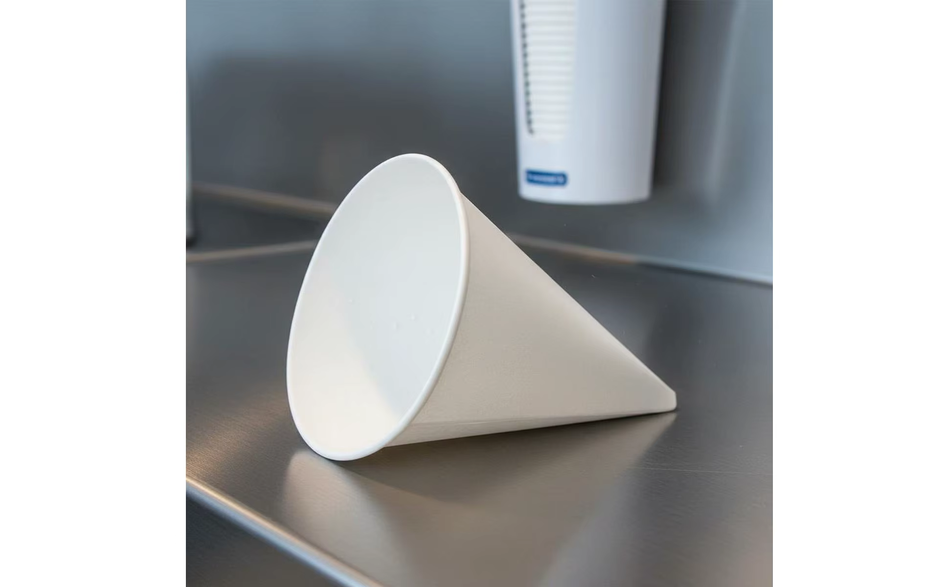 Recipientes de papel en forma de cono para dispensador de agua