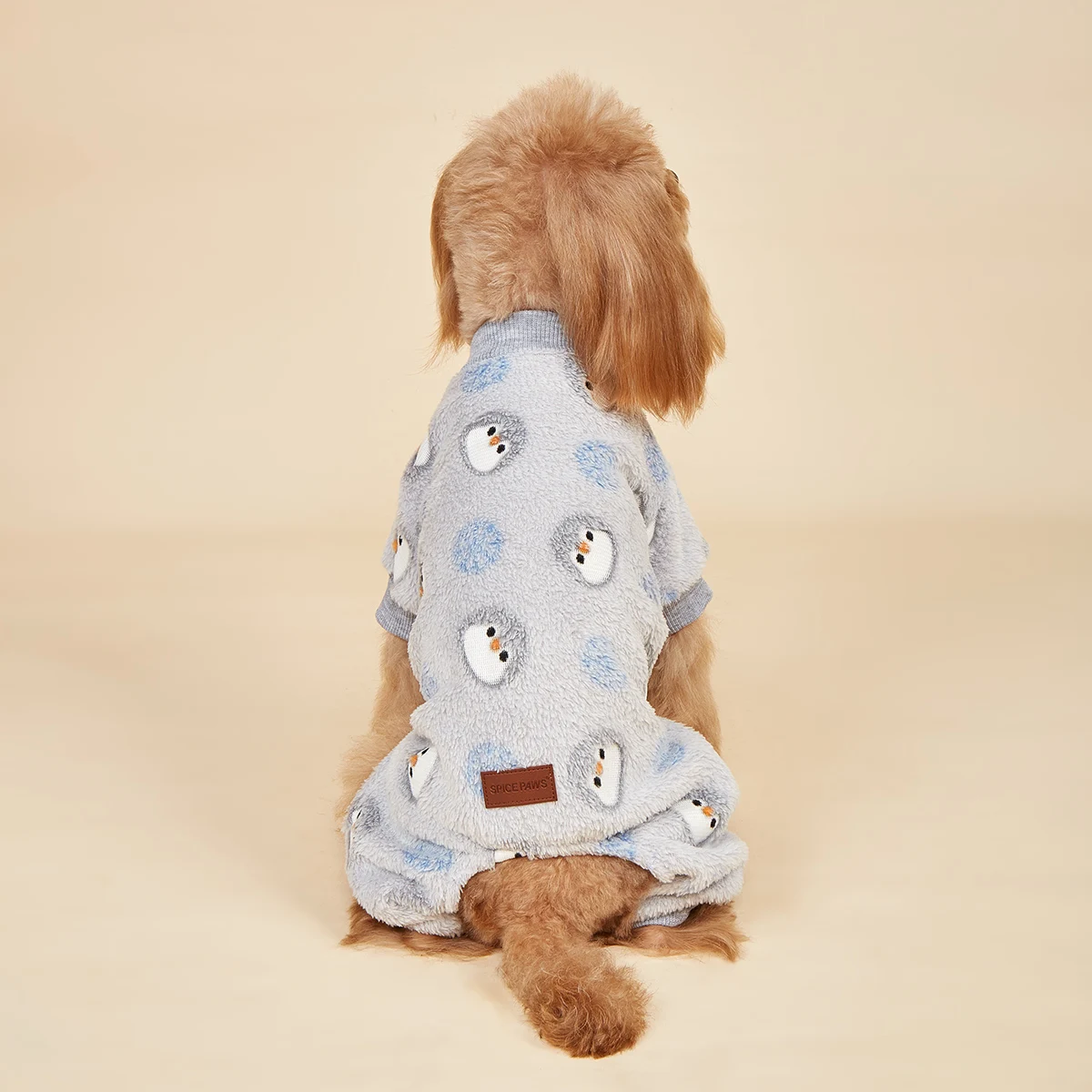 Pijama de peluche para perro pequeño diseño pingüino