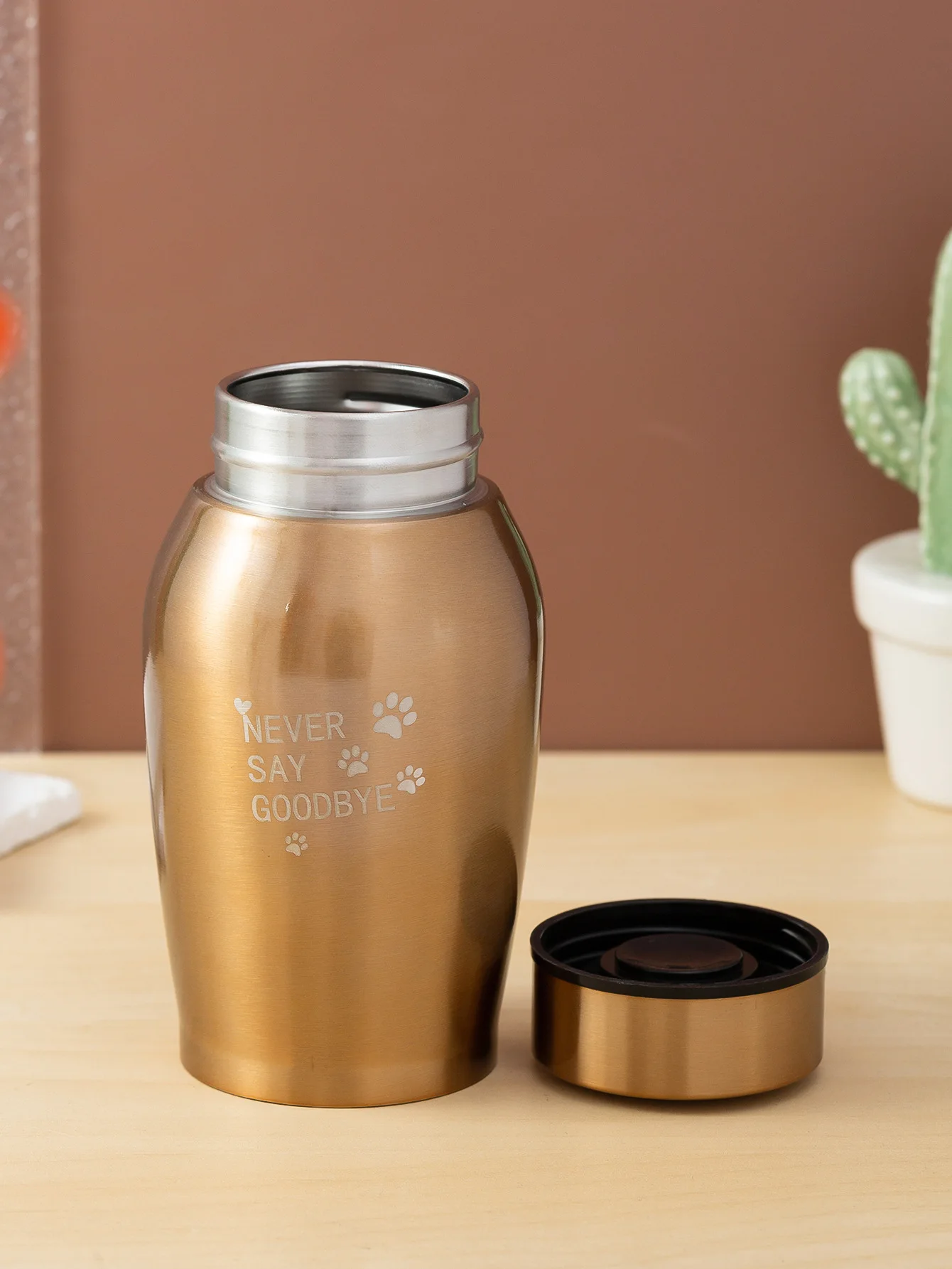 Mecanismo de rosca y cierre