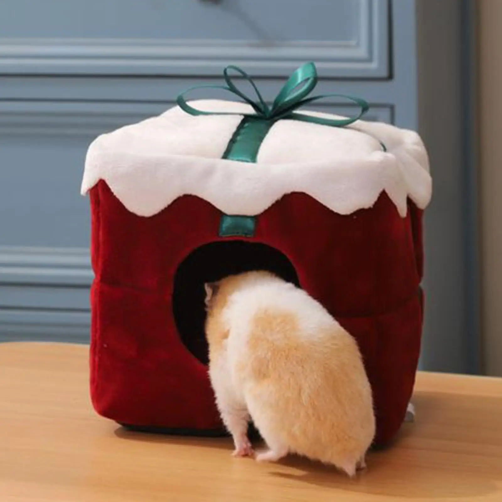 Guinea Pig Bed House Christmas Hamster Nest Cozy Small Animals Cage Supply Hamster Bed Small Animal Christmas Nest for Ferret