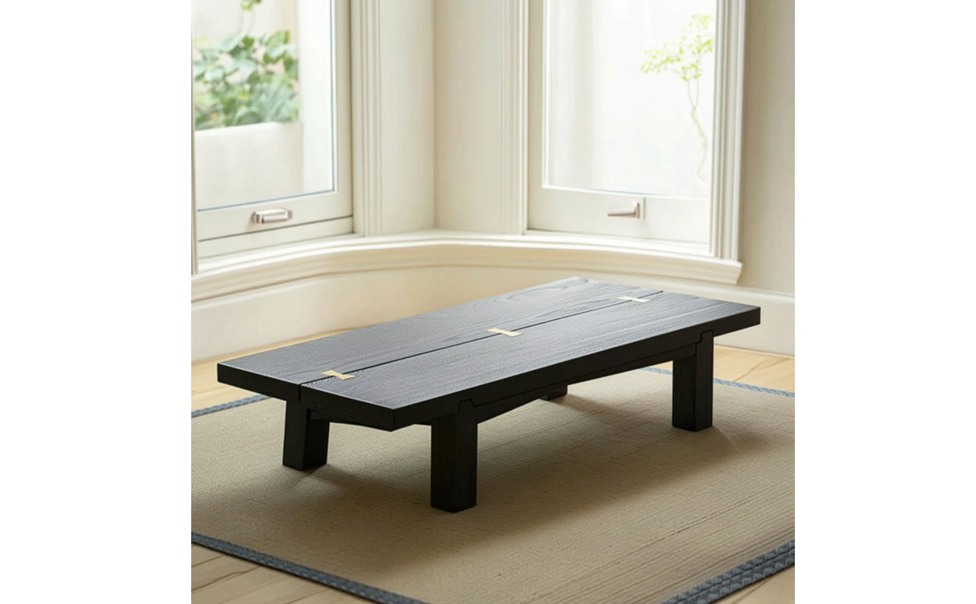Vista lateral de la mesa baja con acabado en madera oscura y vetas naturales