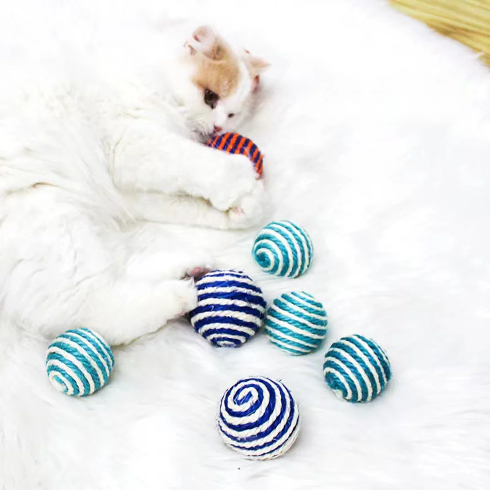 Juego interactivo para gatos en casa