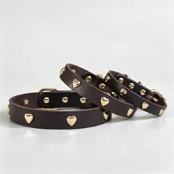 Collar perro cuero genuino ajustable con remaches corazón dorado