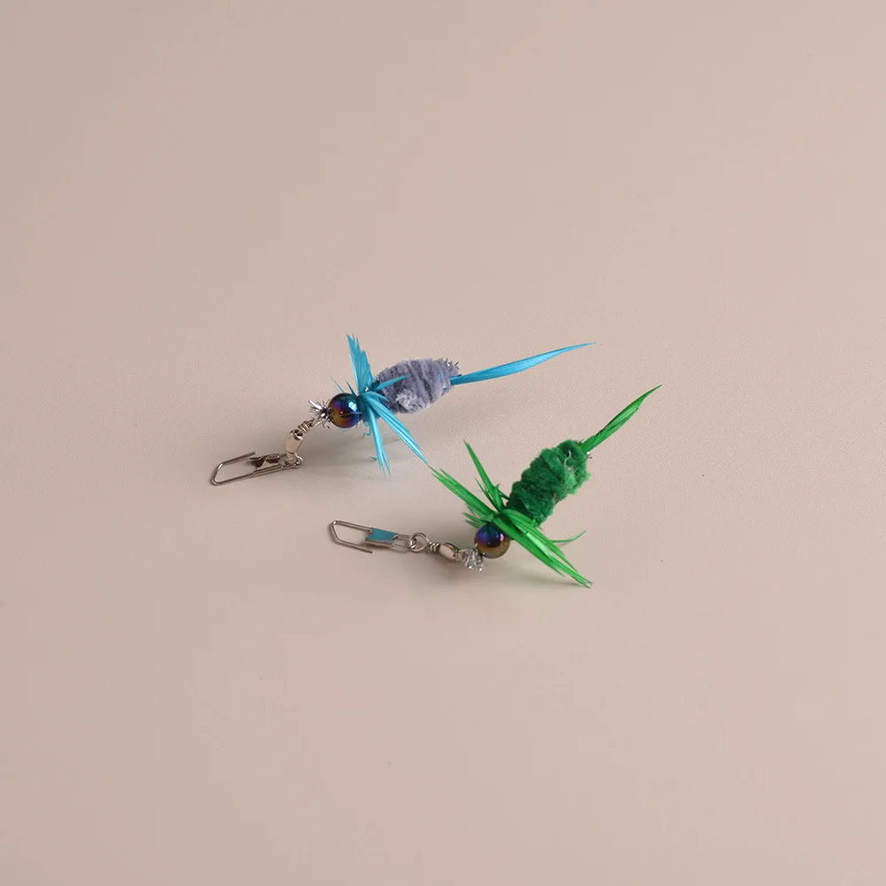 Accesorio de insecto para varita de juguete en uso