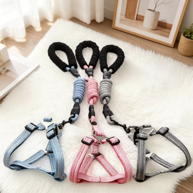 Arnés tipo chaleco ajustable para gatos y perros – Cómodo y seguro - imagen 5