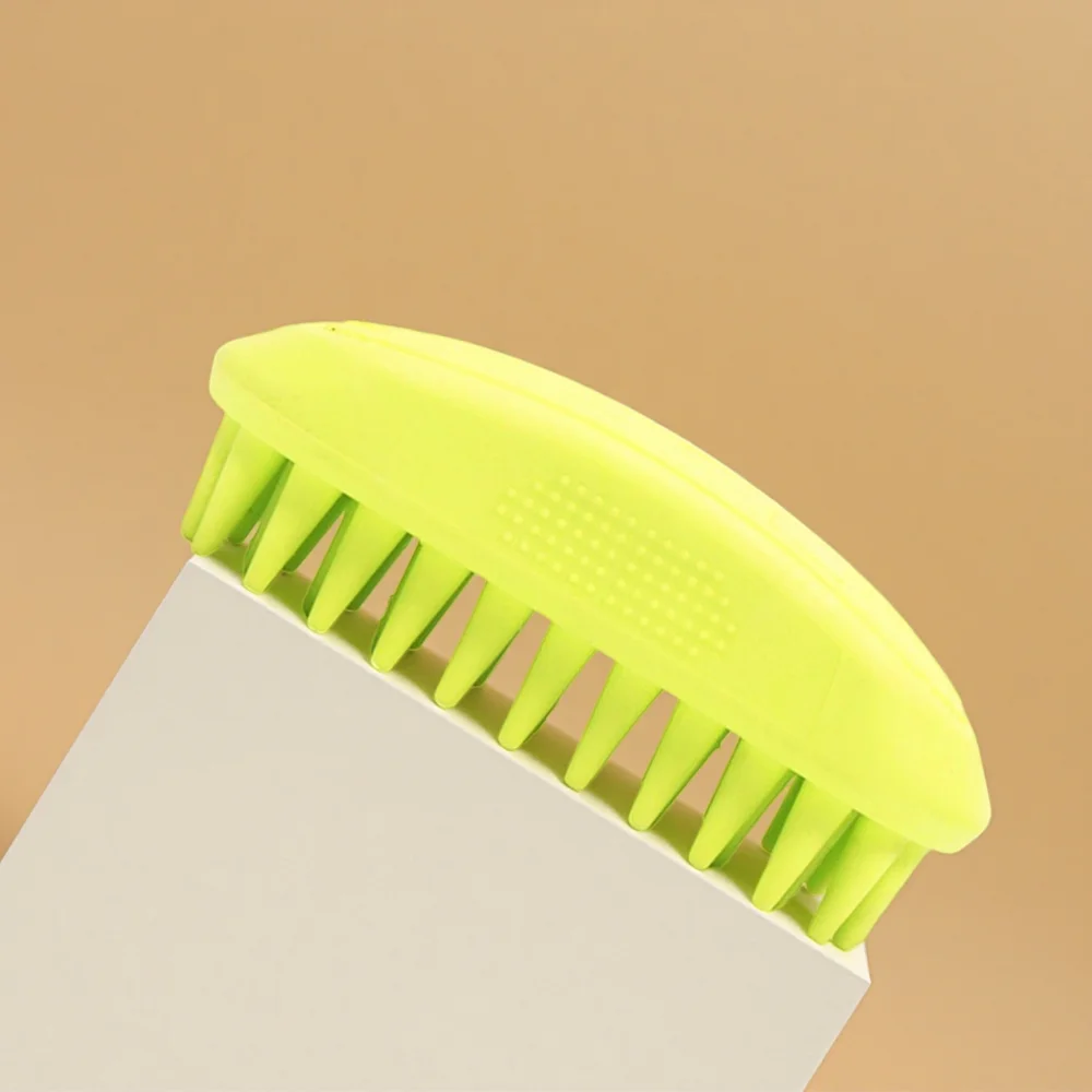 Cepillo de silicona tras su uso, sin pelo adherido