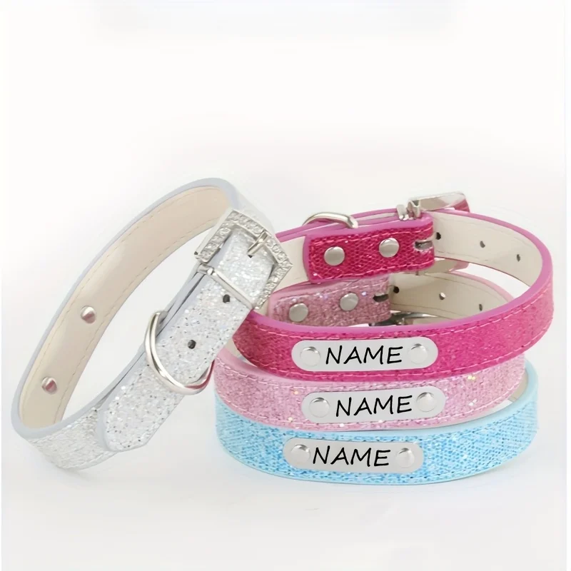 Collar de cuero con texto visible