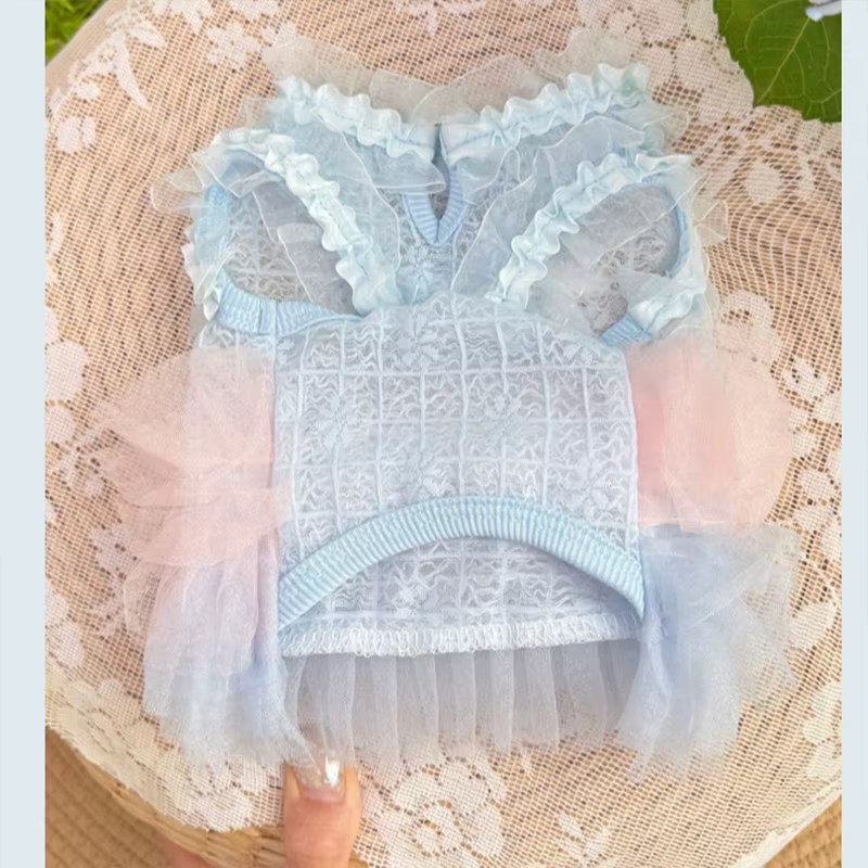 Vestido de encaje transpirable para perros y gatos – Estilo princesa - imagen 2