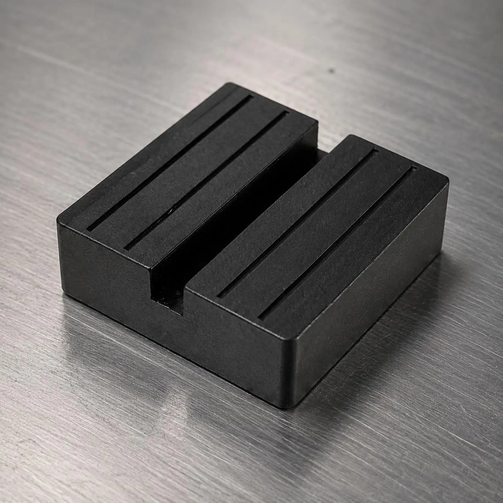 Soporte elevado ajustable para gatos con base antideslizante - imagen 4