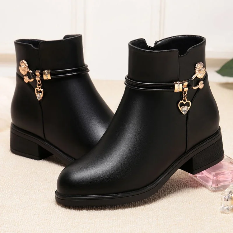 Botas Cortas de Invierno para Mujer – Cuero, Tacón Grueso y Forro Cálido - imagen 5