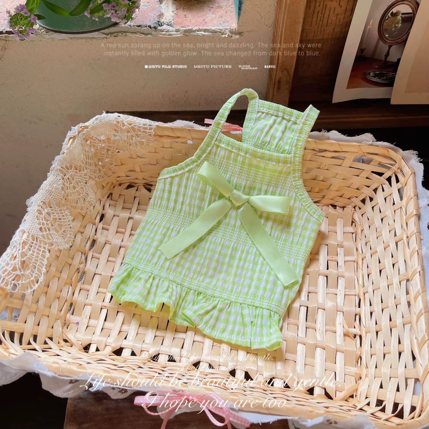 Chaleco para perros pequeños caramelo con lazo y falda a cuadros - imagen 3
