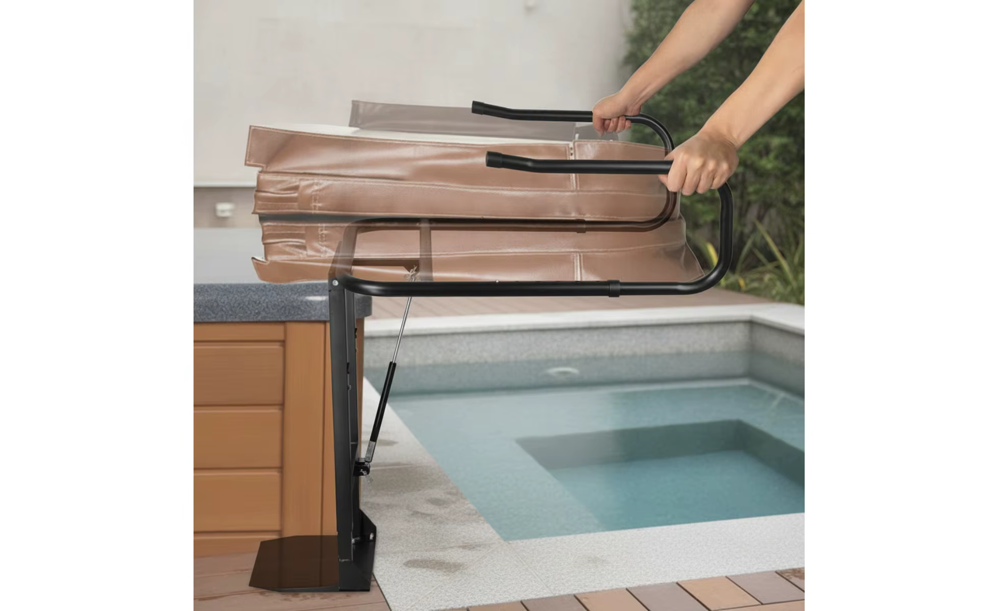 Elevador de cubierta para spa ahorrando espacio en posición vertical
